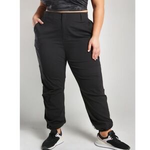 Athleta Trekkie Utility Cargo Black Pants 18